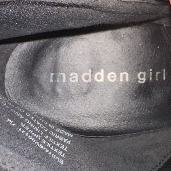 Madden Girl heeled booties. - Picture 2 of 5